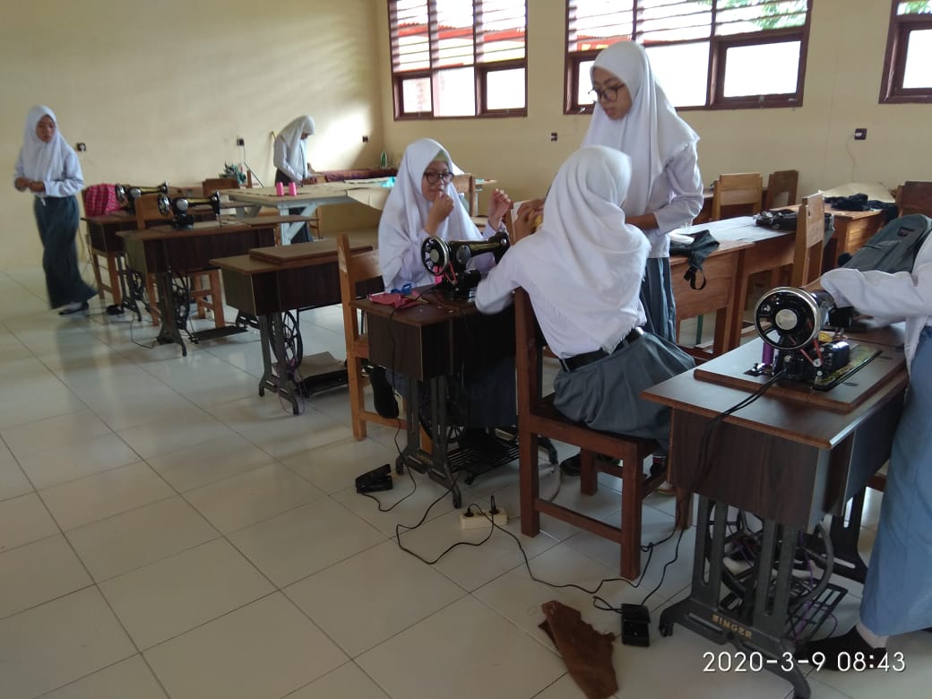 Praktikum Tata Busana